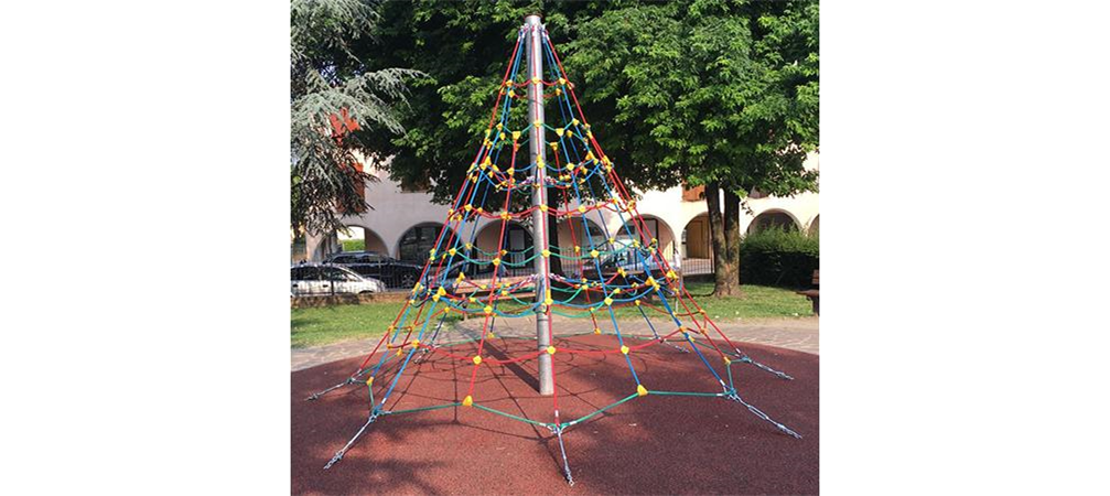 Giochi di arrampicata per il divertimento di futuri climbers